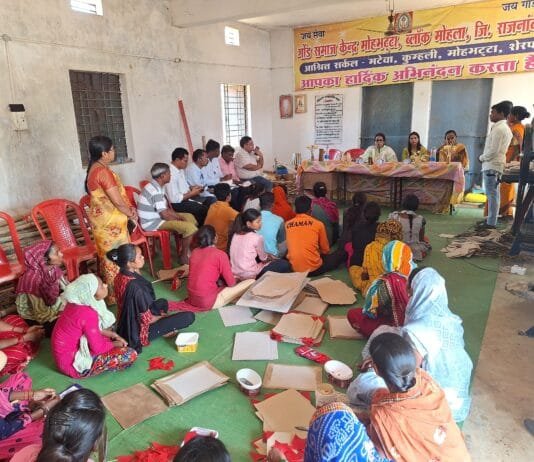 मोहला: कलेक्टर ने देखा महिला समूहों का हुनर, स्वालंबन की दिशा में समाज में पहचान बनाने के साथ ही तेजी से आगे बढ़ रही हैं महिला समूह…