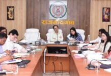 राजनांदगांव : छुटे हुए व्यक्तियों का चिन्हांकन करते हुए आयुष्मान कार्ड बनाने के दिए निर्देश…