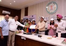 राजनांदगांव : टीबी रोग उन्मूलन के क्षेत्र में उत्कृष्ट कार्य करने वाले स्वास्थ्य कार्यकर्ताओं एवं निक्षय मित्रों का किया गया सम्मान…