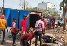 राजनांदगांव : अतिक्रमण हटाने निगम की कार्यवाही,मेन रोड अनुपंम नगर से नाली के उपर रखे ठेला हटाये…