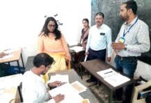 मोहला : कलेक्टर ने किया बोर्ड परीक्षा मूल्यांकन कार्यों का निरीक्षण…