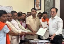 राजनांदगांव : प्रशासन की लापरवाही के चलते तीन सालों से भटक रहे है अन्या नवागांव के किसान…