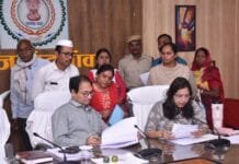 राजनांदगांव : कलेक्टर ने साप्ताहिक जनदर्शन में लोगों की शिकायतें एवं समस्या को गंभीरतापूर्वक सुना…