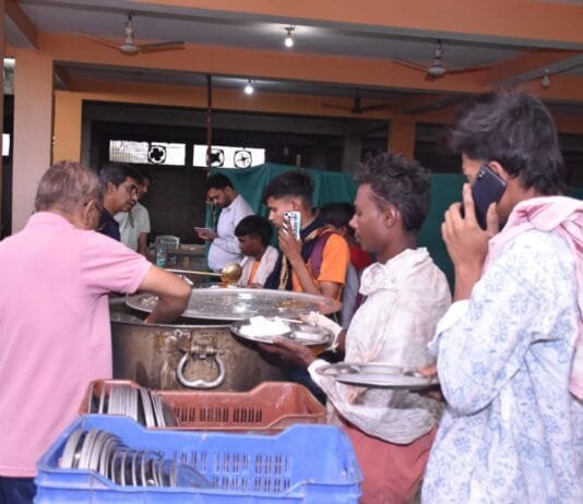 राजनांदगांव : चैत्र नवरात्रि में माँ बम्लेश्वरी मंदिर डोंगरगढ़ जाने वाले श्रद्धालुओं के लिए मार्ग में विभिन्न स्थानों पर सेवा पंडाल…