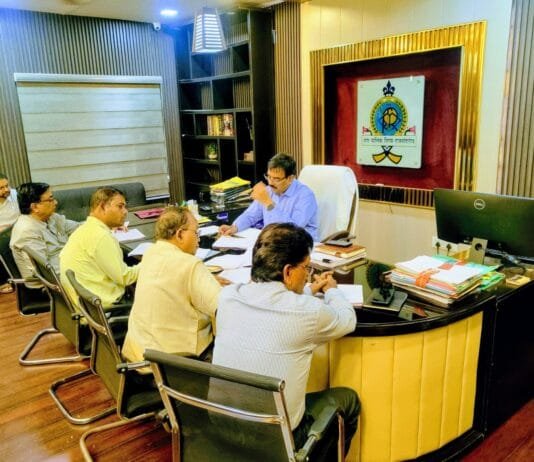 राजनांदगांव : लोककर्म विभाग की समीक्षा में आयुक्त ने शौचालय मरम्मत कार्य शीध्र पूर्ण करने के दिये निर्देश…