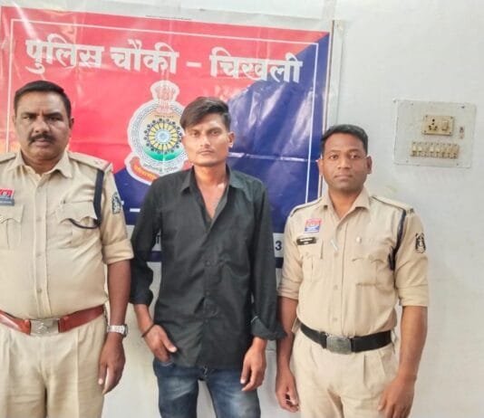 राजनांदगांव : चाकू लहराकर आम लोगों को डरा धमका रहे आदतन बदमाश पर कार्यवाही…