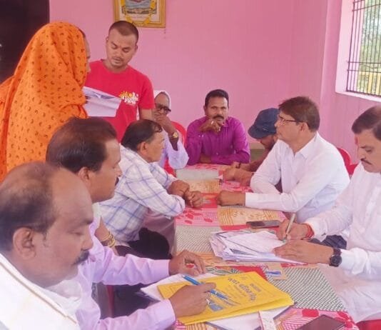 राजनांदगांव : महापौर शिविर स्थल में जाकर नागरिको से रूबरू हो सुशासन तिहार का लाभ लेने की अपील…