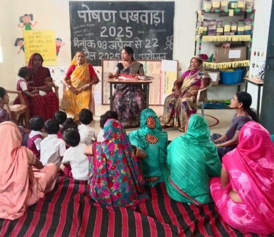 राजनांदगांव : दूरस्थ ग्राम हैदलकोड़ो, चारभाठा एवं आलीवारा के आंगनबाड़ी केन्द्र में पोषण पखवाड़ा का हुआ आयोजन…