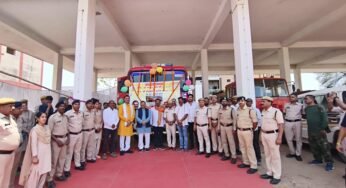 राजनांदगांव : सांसद संतोष पांडे, महापौर मधुसूदन यादव के कर कमलो द्वारा फायर ब्रिगेड गाड़ी पूजन कर, हरी झंडी दिखाकर किए रवाना…