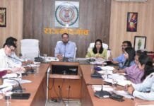 राजनांदगांव : सुशासन तिहार में प्राथमिकता के साथ आवेदनों का करें निराकरण : कलेक्टर…