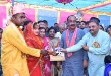 राजनांदगांव : मुख्यमंत्री सामूहिक कन्या विवाह योजना अंतर्गत परिणय सूत्र में बंधे 20 जोड़े…