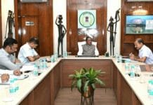 रायपुर : कोरबा, दंतेवाड़ा और रायगढ़ में विकसित होंगे राष्ट्रीय मॉडल कॉलेज, खैरागढ़ के इंदिरा कला संगीत विश्वविद्यालय को मिलेगा वैश्विक आयाम…