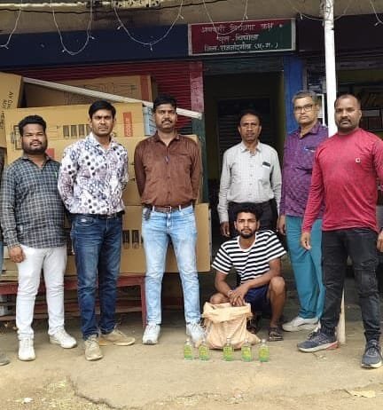 राजनांदगांव : 40 पाव महाराष्ट्र निर्मित देशी शराब संतरा जप्त…