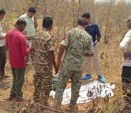 VISION TIMES : चरित्र शंका के चलते पत्नी की गला दबा कर हत्या…