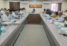 मोहला : सुशासन तिहार के अंतर्गत जनसरोकारों से संबंधित आवेदनों को सर्वोच्च प्राथमिकता से निराकरण करें-कलेक्टर…