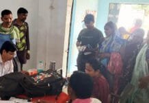 मोहला : सुशासन तिहार में प्राप्त आवेदनों का निराकरण करते हुए हितग्राहियों को दिया गया श्रमिक कार्ड…