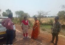 राजनांदगांव : जिला पंचायत सभापति देव कुमारी साहू ने ग्रामीणों की सुनी समस्याएं…