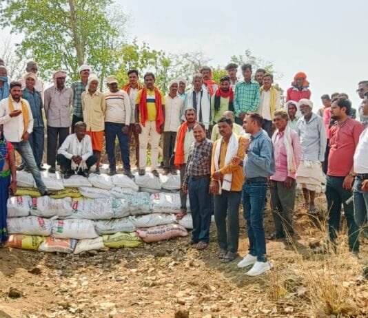 राजनांदगांव : ग्राम आमाकट्टा में स्वच्छता तिहार, नाला में बोरी बंधान तथा जल संगोष्ठी का हुआ आयोजन…