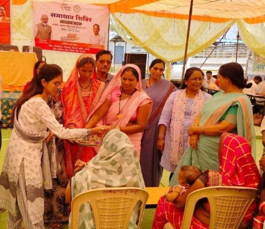 राजनांदगांव : जनपद पंचायत डोंगरगढ़ के ग्राम मोहारा में समाधान शिविर का हुआ आयोजन…