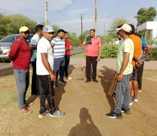 राजनांदगांव : सुबह पानी सफाई देखने महापौर पहुॅचे मोतीपुर, रामनगर एवं खण्डेलवाल कालोनी…