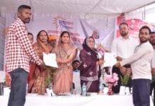 राजनांदगांव : तत्काल लर्निंग लाईसेंस मिलने पर लालाराम साहू एवं योगेश्वर कंवर के चेहरे पर दिखाई दी उत्साह और खुशी…