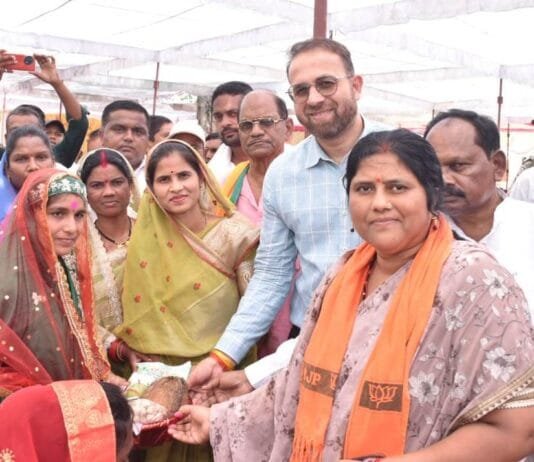 राजनांदगांव : सुशासन तिहार अंतर्गत छुरिया विकासखंड के ग्राम महाराजपुर में समाधान शिविर का हुआ आयोजन…