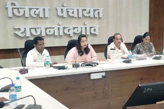 राजनांदगांव : जिला पंचायत सीईओ ने विभिन्न योजनाओं एवं कार्यक्रमों की समीक्षा की…