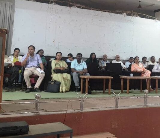 राजनांदगांव : शिक्षा विभाग द्वारा बोर्ड परीक्षा परिणाम एवं विभागीय विषय के संबंध मेंं बैठक संपन्न…