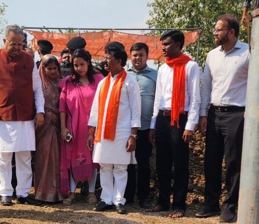 राजनांदगांव : सुशासन तिहार अंतर्गत समाधान शिविर में विधानसभा अध्यक्ष ने अभिनव तकनीकी मॉडल जल संवर्धन संरचना का किया निरीक्षण…