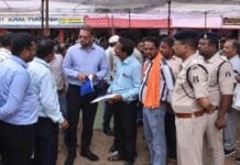 राजनांदगांव : कलेक्टर ने ग्रामीणों की समस्याओं एवं मांगों को गंभीरतापूर्वक सुना…