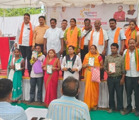 राजनांदगांव : नगर निगम के अलावा अन्य शासकीय विभाग में आए आवेदनों का निराकरण बता शासन की योजना का दिया गया लाभ…