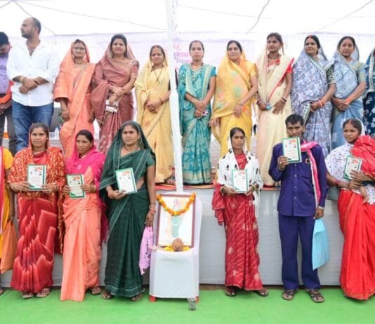 राजनांदगांव : शासन की विभिन्न योजना का लाभ लेने के लिए हितग्राहियों को किया गया प्रेरित…