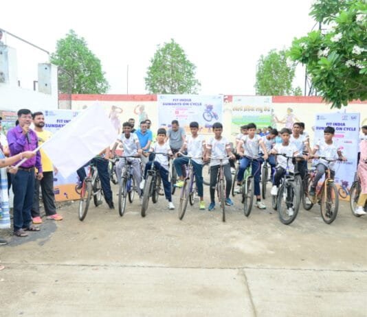 राजनांदगांव : स्वास्थ्य एवं फिटनेस के प्रति जागरूकता लाने के लिए मीडिया प्रतिनिधियों के लिए फिट इंडिया संडे सायकिलिंग रैली का आयोजन…