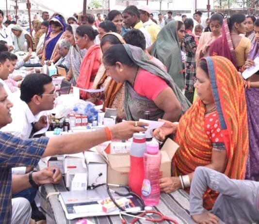 राजनांदगांव : सुशासन तिहार अंतर्गत करमतरा कलस्टर में प्राप्त सभी 1994 आवेदनों का किया गया निराकरण…