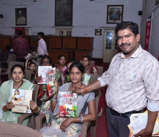 राजनांदगांव: जनसंपर्क विभाग द्वारा लोकमाता अहिल्याबाई होल्कर के ब्रोशर एवं जनमन पत्रिका का किया गया नि:शुल्क वितरण…
