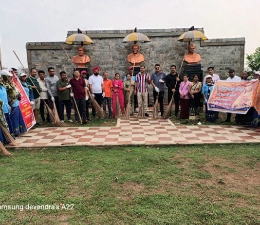 राजनांदगांव : महापौर सहित अध्यक्ष, आयुक्त एवं जनप्रतिनिधियों, स्वच्छता दीदीयो, अधिकारियो व कर्मचारियों ने त्रिवेणी परिसर में श्रमदान कर की सफाई…