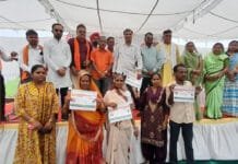 राजनांदगांव : समाधान शिविर में महापौर ने कहा कि सुशासन तिहार केवल पर्व ही नही बल्कि जनता के नजदीक जाने एवं शासकीय योजनाओ का लाभ लेने का सीधा माध्यम…