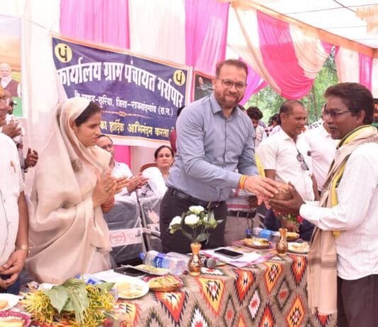 राजनांदगांव : ग्राम गोर्रापार के किसानों के आग्रह पर शिविर में पहुंचे कलेक्टर…