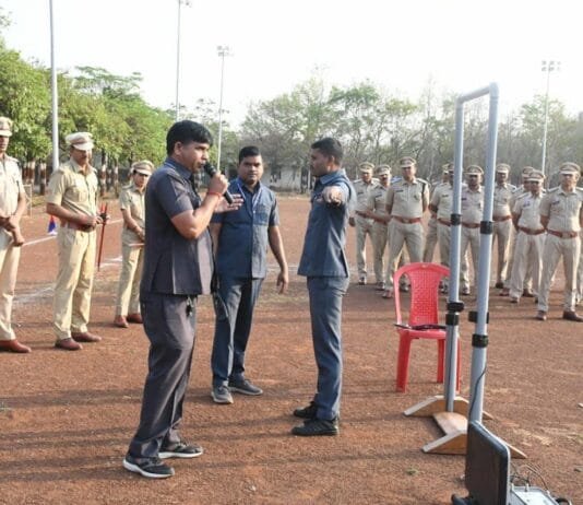 राजनांदगांव : अतिरिक्त पुलिस अधीक्षक मुकेश ठाकुर की उपस्थिति में लिया गया जनरल परेड…