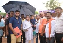 राजनांदगांव : सांसद संतोष पाण्डेय ने दी चीखली स्कूल मैदान में फ्लड लाइट की सौगात…