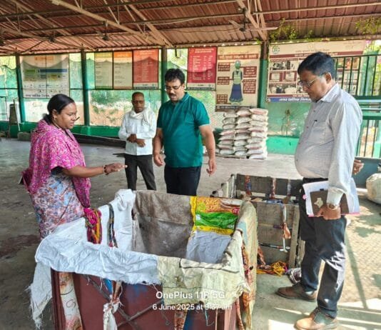 राजनांदगांव : वार्ड भ्रमण में आज ममता नगर में आयुक्त ने साफ सफाई एवं निर्माण कार्य का किया निरीक्षण