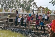 राजनांदगांव: महापौर सहित जनप्रतिनिधि पार्षदो एवं महिला समूह ने श्रमदान कर तालाब की किये सफाई…