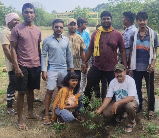 राजनांदगांव : प्रदेश अध्यक्ष रमेश यदु के जन्मदिन पर वृक्षारोपण के साथ मुक्तिधाम की साफ सफाई…