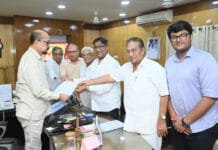 रायपुर : राज्यपाल डेका से छत्तीसगढ़ अग्रवाल संगठन के पदाधिकारियों ने की भेंट…