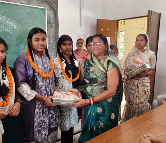 राजनांदगांव : मोबाइल का त्यागकर पुस्तकों को अपनाए यही जीवन को सही मार्ग देते हैं : सभापति पूर्णिमा कृष्णा साहू…