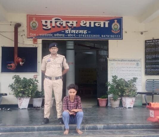 राजनांदगांव : मोटर सायकल को कट मारकर चलाने से मना करने को लेकर चाकू से किया हमला…