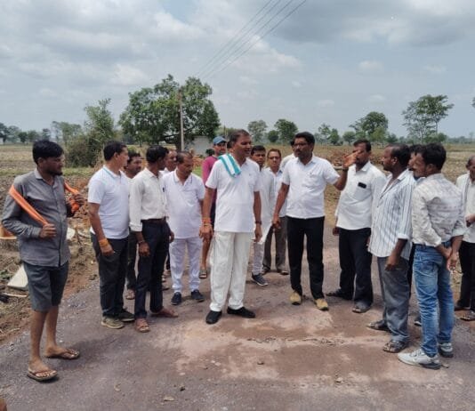 राजनांदगांव : महापौर मधुसूदन यादव ने लिया सिंदई व मोहड में निर्माण कार्यो का जायजा…