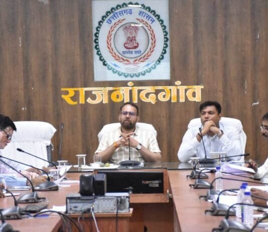 राजनांदगांव : शहर में सुचारू यातायात व्यवस्था के लिए चालान काटने की कार्रवाई करें…