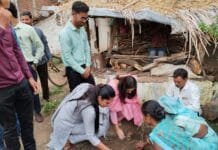 जिला पंचायत सीईओ ने मुरमुंदा एवं भानपुरी में प्रधानमंत्री आवास योजना ग्रामीण के स्वीकृत आवास में जल संरक्षण के उद्देश्य से सोख्ता गड्ढा निर्माण के लिए किया श्रमदान…