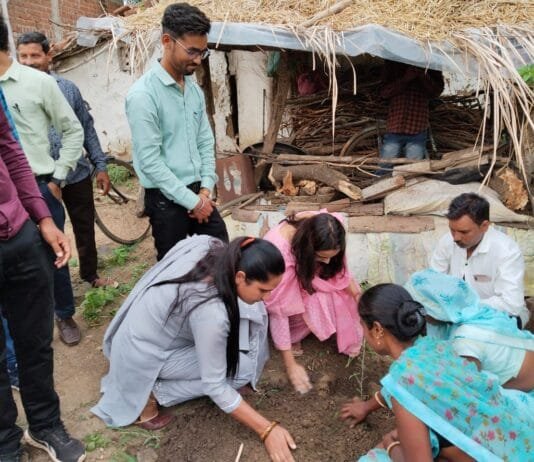जिला पंचायत सीईओ ने मुरमुंदा एवं भानपुरी में प्रधानमंत्री आवास योजना ग्रामीण के स्वीकृत आवास में जल संरक्षण के उद्देश्य से सोख्ता गड्ढा निर्माण के लिए किया श्रमदान…